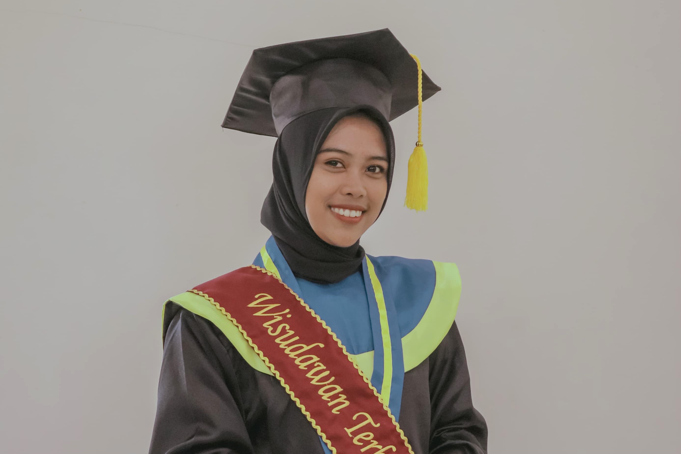 Perjalanan Mandiri Nur Marsah Damayanti, Kisah Inspirasi Mahasiswa KIP