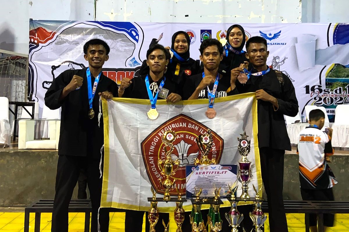 Banjir Medali, Tim Pencak Silat STKIP Taman Siswa Bima Dominasi Kejurnas di Mataram
