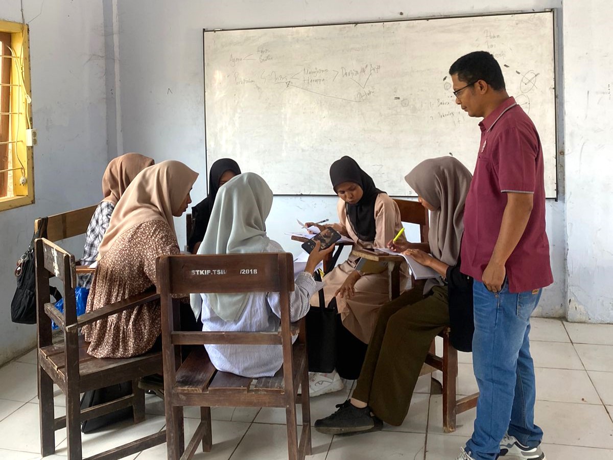 Luar Biasa! Mahasiswa PGSD STKIP Tamsis Antusias Submit 46 Artikel di Jurnal Bereputasi
