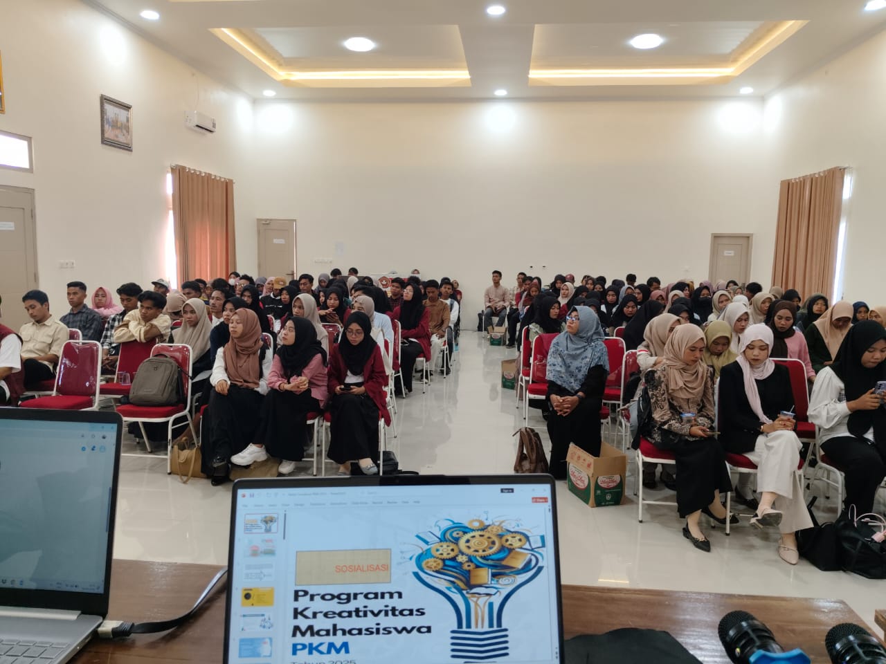 STKIP Taman Siswa Bima Dorong Mahasiswa Jadi Wirausahawan Lewat Sosialisasi P2MW dan PKM 2025