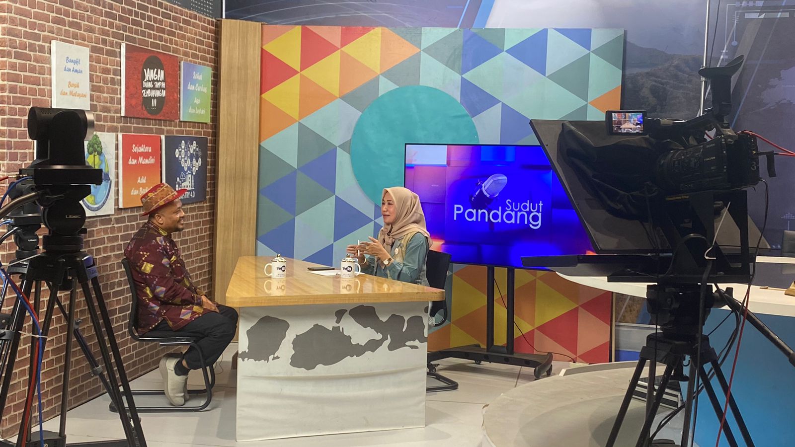 Ketua STKIP Taman Siswa Bima Tampil di TVRI NTB, Angkat Capaian Kampus ke Panggung Nasional