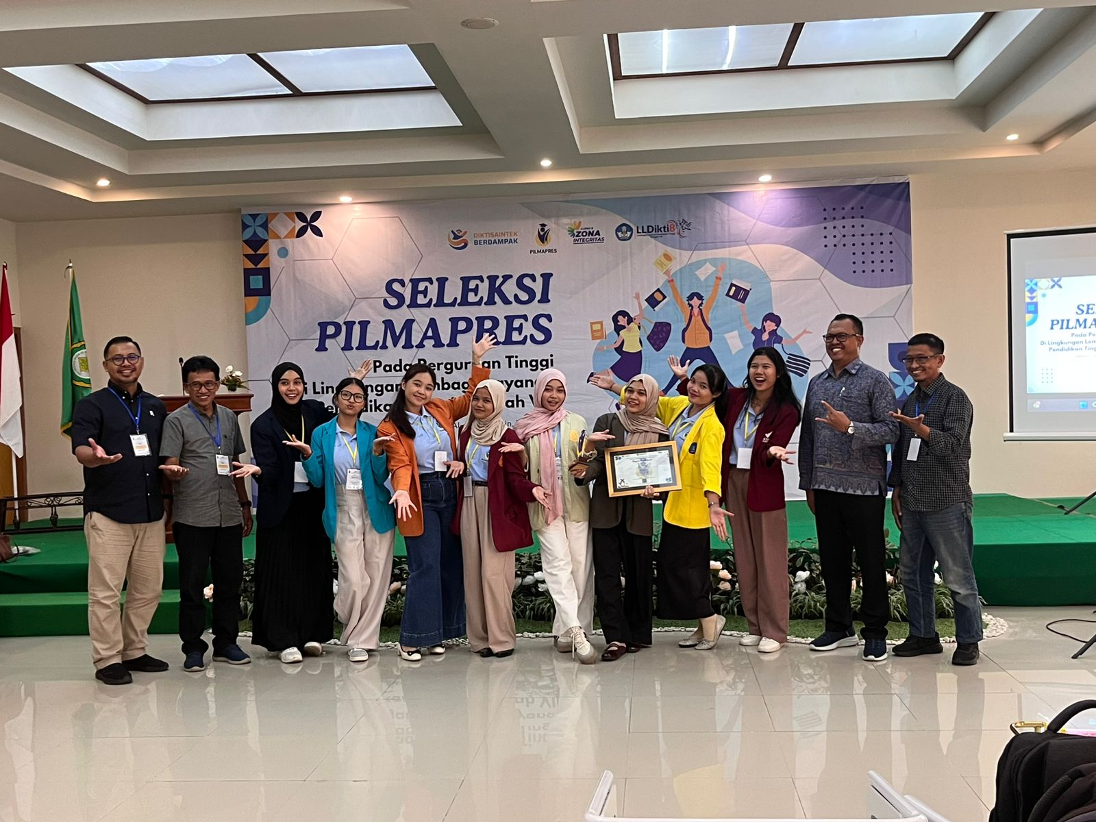 Satu-satunya dari Bima-Dompu, Sika Buktikan Mahasiswa Tamsis Bisa Tembus Ajang Prestisius Pilmapres Wilayah 2025
